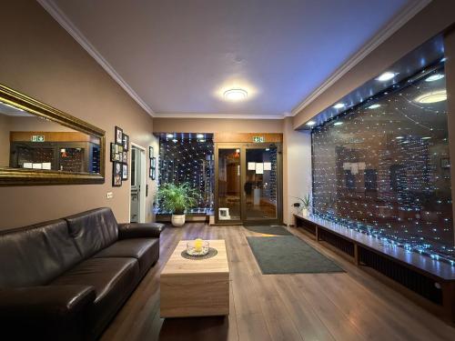Hafner Apartments - image 13
