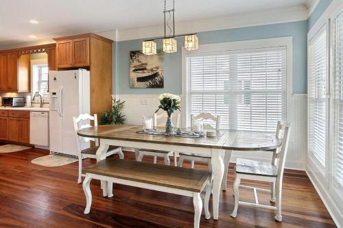 Bella Costa – Tybee Island, GA