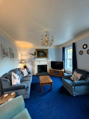 Home in Pontardawe in Pontardawe