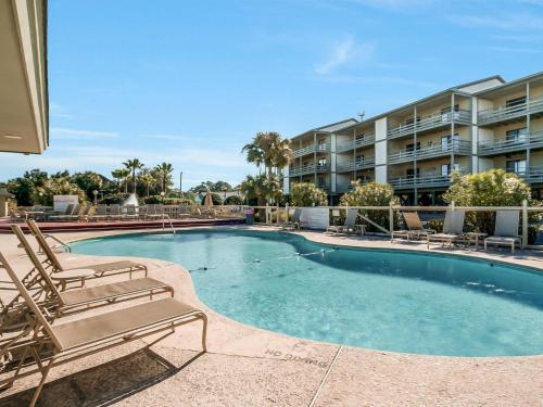 New Listing! Watch the ships go by from your private balcony overlooking the beach and ocean! - image 5