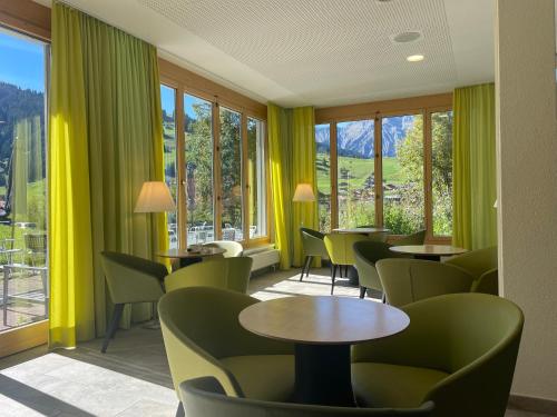 ล็อบบี้, Ferien- und Familienhotel Alpina Adelboden in อเดิลโบเด็น