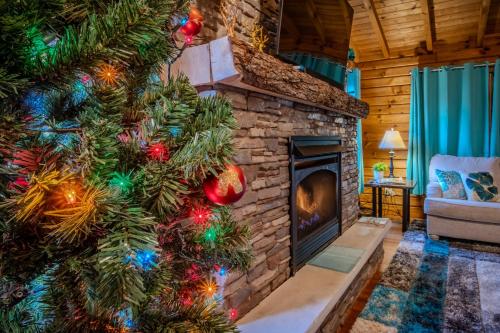 Ascension Cabin - hot tub, fire pit, babbling brook in 薩默斯維爾