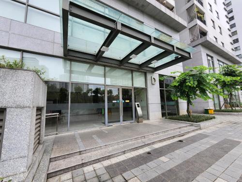 Entrance, Lang Retreat Apartment - Resort Pool & Elite Gym in Phuoc Kien