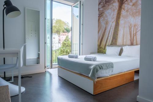 JOIVY Moon Hill Hostel Room Type - Queen Room