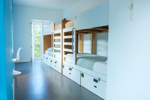Habitación compartida, mixta, baño compartido, 4 personas