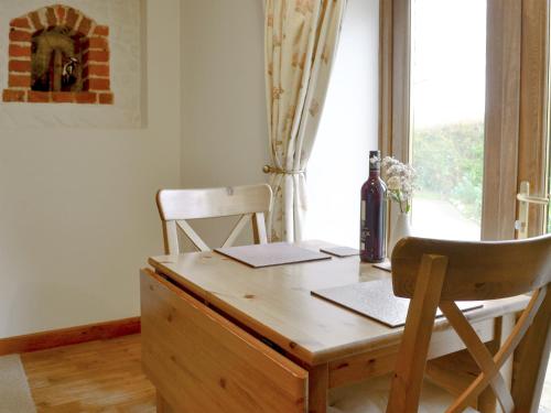 Iekārtas, Hay Loft -23894 in Gresham