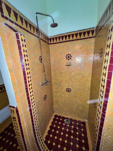 room detail thumbnail 2