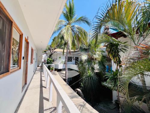 Costa Rentals Palmar & Wasi in เปอร์โต เอสคอนดิโด้