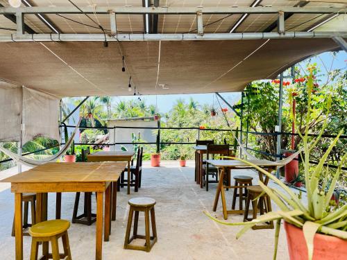 Costa Rentals Palmar & Wasi in เปอร์โต เอสคอนดิโด้
