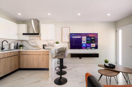 מתקני המלון, SunJoy Gateway Lux 2 bedroom House by PH in קרולינה