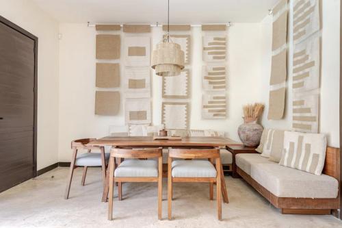 Enchanting 4BR VillaΔ Pool& RooftopΔPrime location in Tulum, Mexico