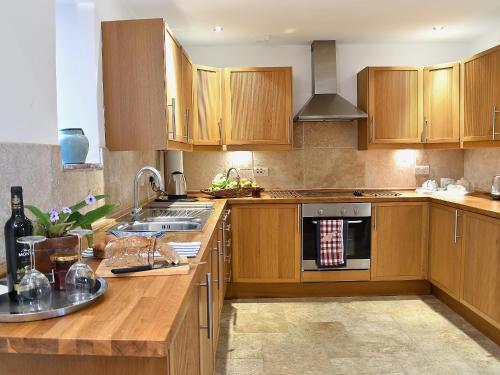 Kitchen, Shaplands Barn in Wick