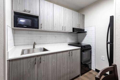 Extended Stay America Suites - Columbia - West - Stoneridge Dr - image 2