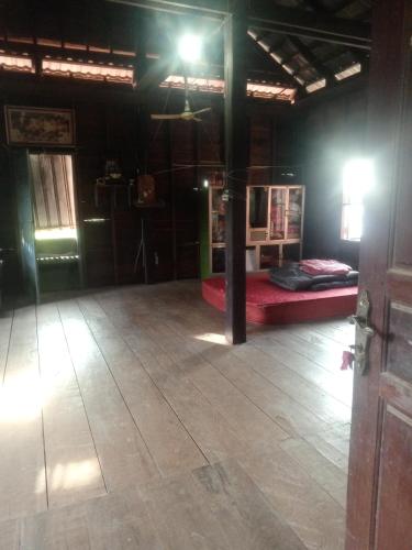 Stay with real life Cambodia villagers in Sot Nikum