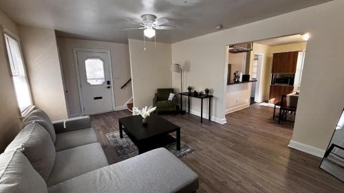 5BR 2 Bath Bath Near UMD and Metro to DC! in كوليج بارك