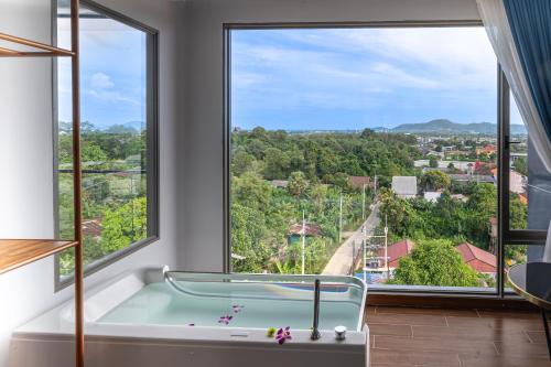 room detail thumbnail 2