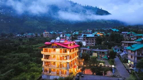 WANDER THRIVES INN By Ads Manali, Manāli