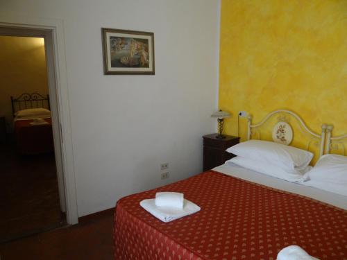 Premium Quadruple Room image 9