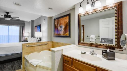 Wyndham Bonnet Creek Resort - image 3