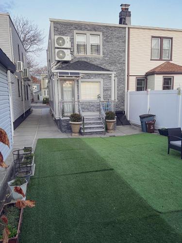 Amazing private single family house in Queens