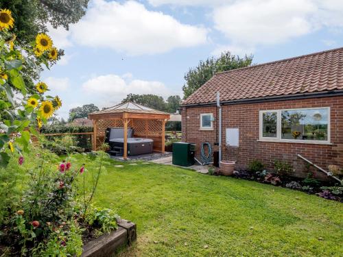 Kert, Paddock End in Great Plumstead