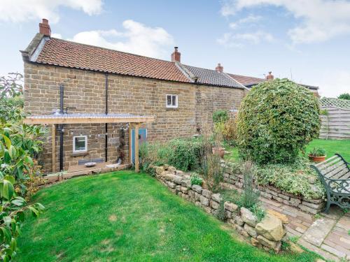 Kert, Vinca Cottage in Burniston