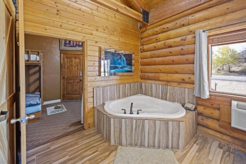 Ponderosa Inn - image 11