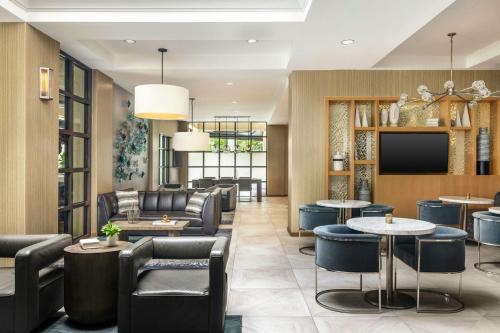 ผับ/เลาจน์, โบคาเรตัน แมริออท แอท โบคา เซ็นเตอร์ (Boca Raton Marriott at Boca Center) in โบคา เรตัน ซิตี้เซ็นเตอร์