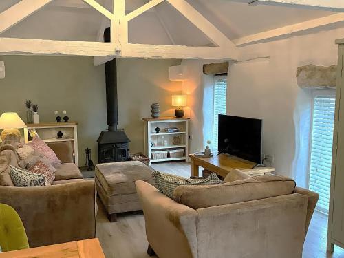 Lavender Barn - image 2