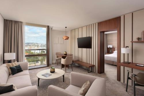 Suite, ejecutiva, balcón, acceso al salón