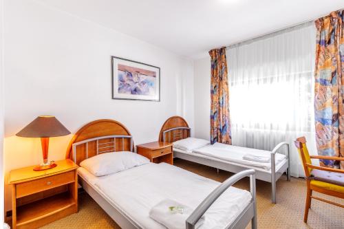 Hotel CHOTOL – Horomerice, WV