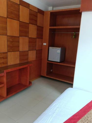 danghouse, Ban Chek (foto 10)