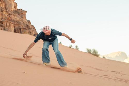 Wadi Rum Cave Camping - image 2