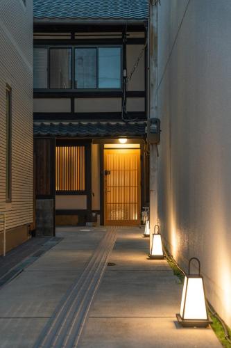 Authentic Kyoto Machiya Sleeps 7 Near Station
