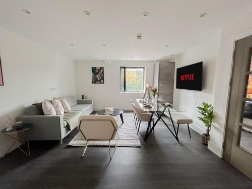 Modern one bedroom flat in the Heart of London, Лондон