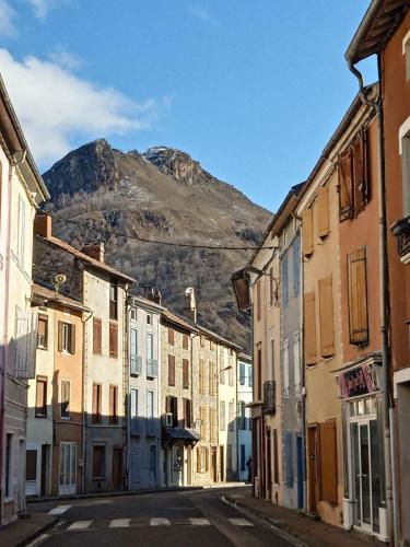Maison avec jardin aux Cabannes - Ariège (Maison avec jardin aux Cabannes - Ariege) in Les Cabannes
