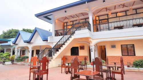 Hola Hostel Puerto Princesa near Immaculate Conception Cathedral