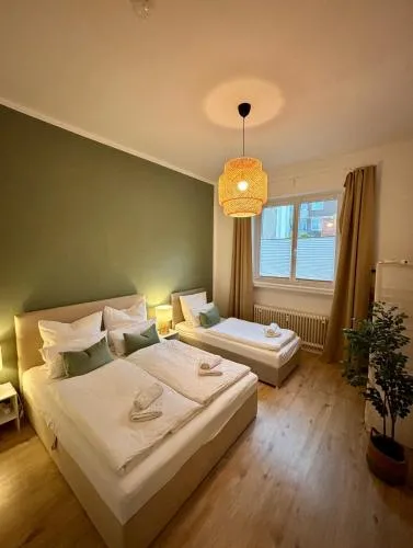 MaMaFeWo - EG Innenstadt - Privater Parkplatz - 2 Schlafzimmer - 24h Check-in - Highspeed WLAN - Streaming in Braunschweig, Deutschland