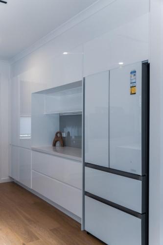 Luxury 4BR w Modern Kicthen & fantastic location in 萬提那