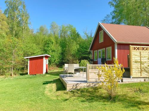 Exterior view of The Blomsholm Cabin - Recharge Your Electric Car