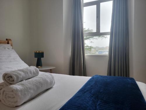 Quiet 1Br Retreat- Fast Internet- Walk-In Shower in Saint Luke's Cross