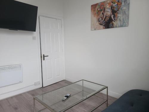 Quiet 1Br Retreat- Fast Internet- Walk-In Shower in Saint Luke's Cross