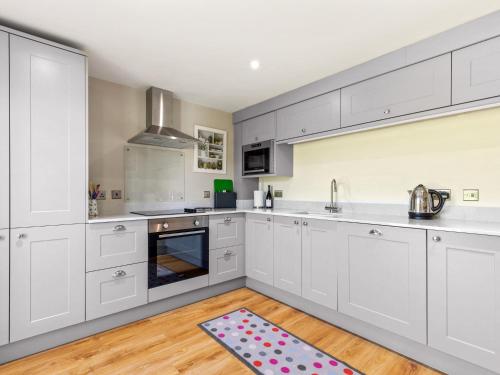 virtuve, Ash Tree Cottage in Bosherston