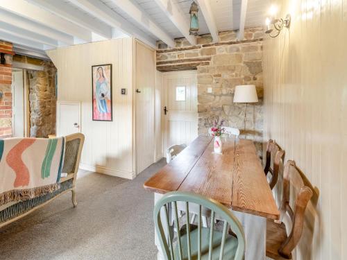 Létesítmények, Vinca Cottage in Burniston