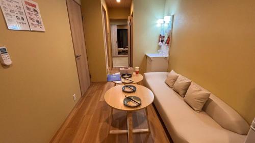 過客之家 難波南 秋