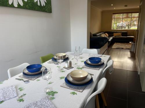 Walk to Addenbrookes - Stylish 1 bed Apartment in Cherry Hinton