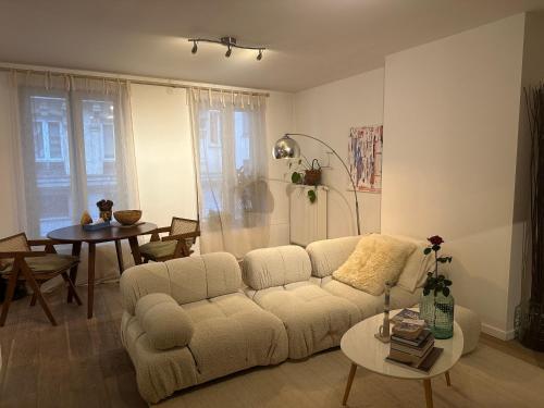 Grand Place, only 3 min walk, 80m beautiful apartment, Brüssel (Foto 6)