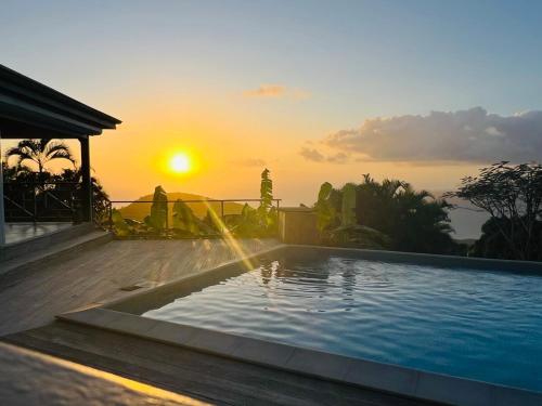 Lodge Orchidee de "La Villa La Palmira" - Vue Mer des Caraibes - Jacuzzi Prive - Acces Piscine 5x9 - in Les Anses-d'Arlet
