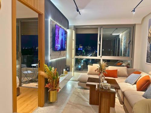 CFC Skyline View Luxury Private Parking - Netflix in 실