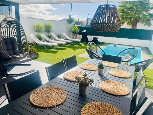 Villa Neo - Private Pool - 8 minutes Corralejo, mini Gym!! – khách sạn tại Lajares